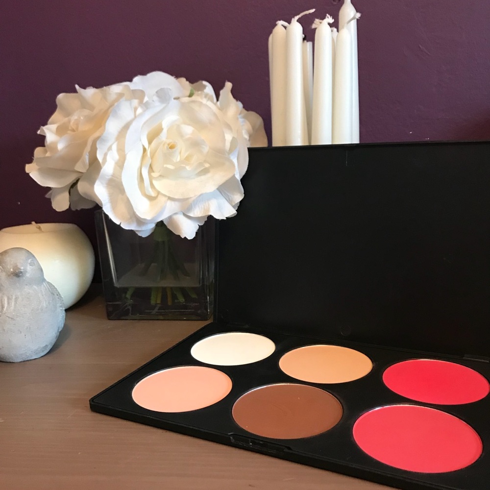 BH Cosmetics Contour and Blush Palette